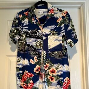 Jones New York Blue and Red Casual Button Down Shirt